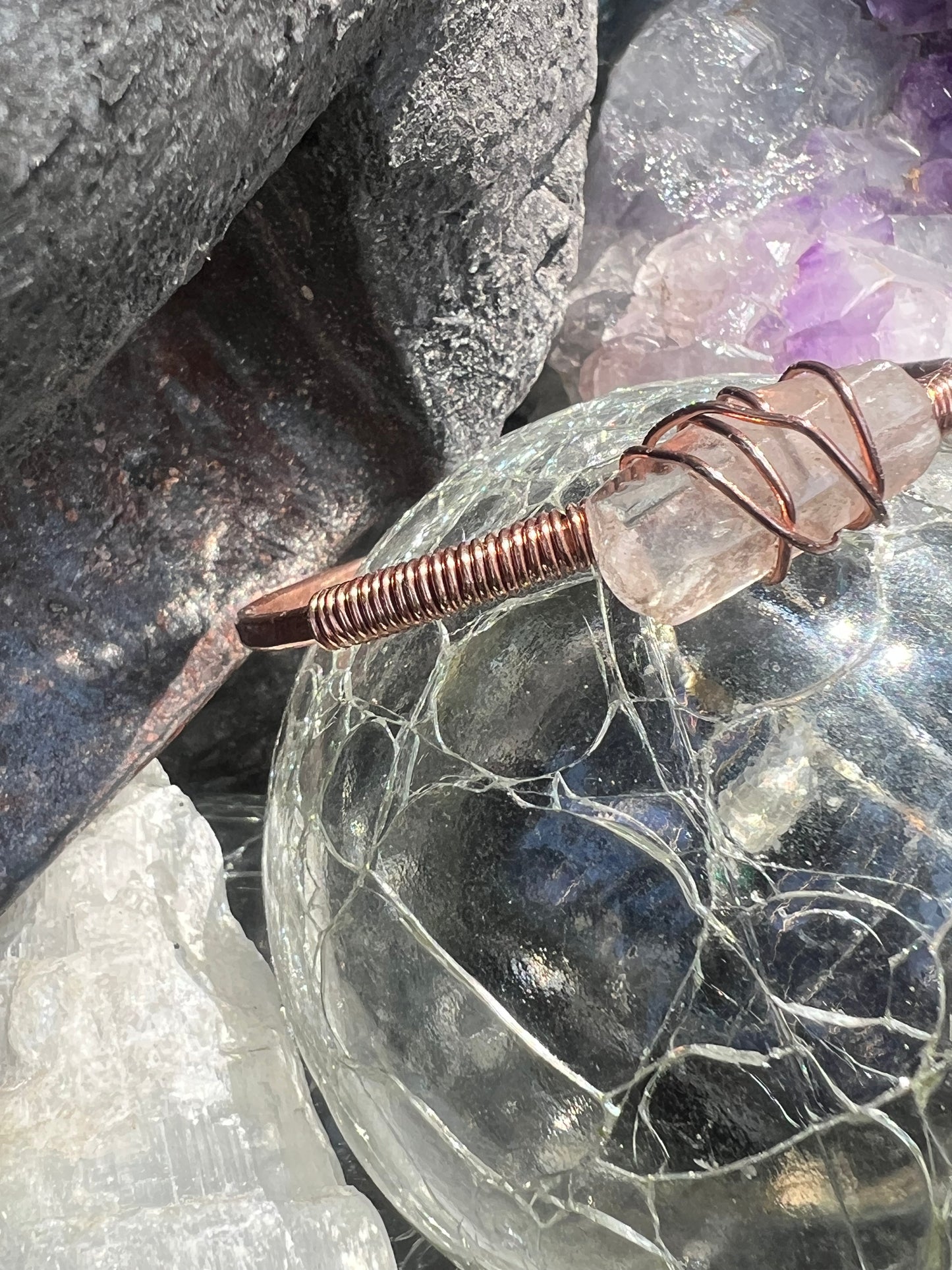 Crystal quartz, wrapped, pure copper bangle