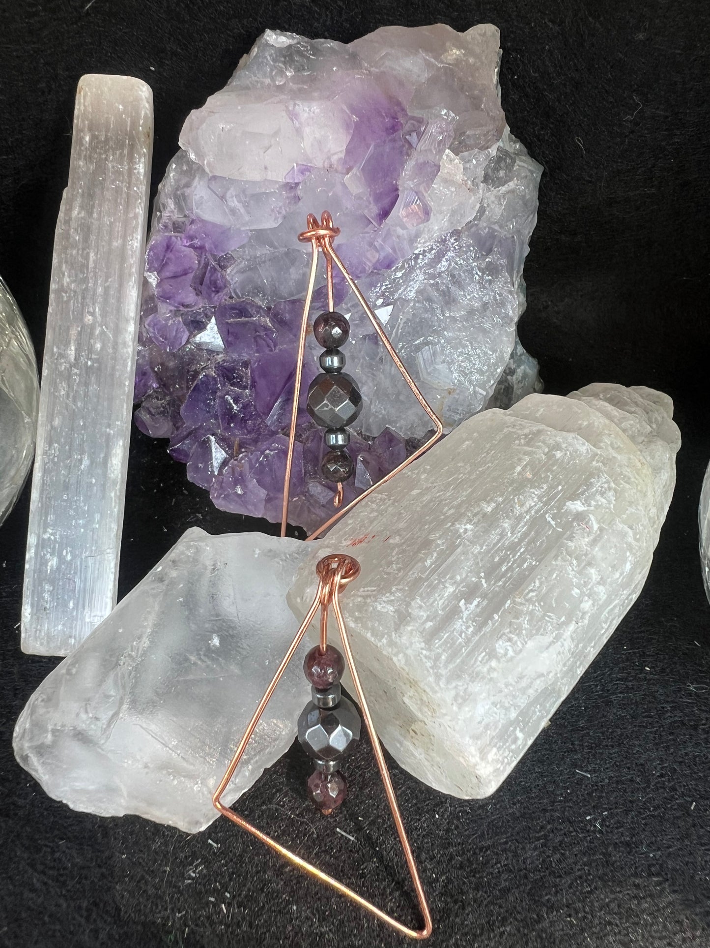 Hematite and garnet copper obtuse earrings